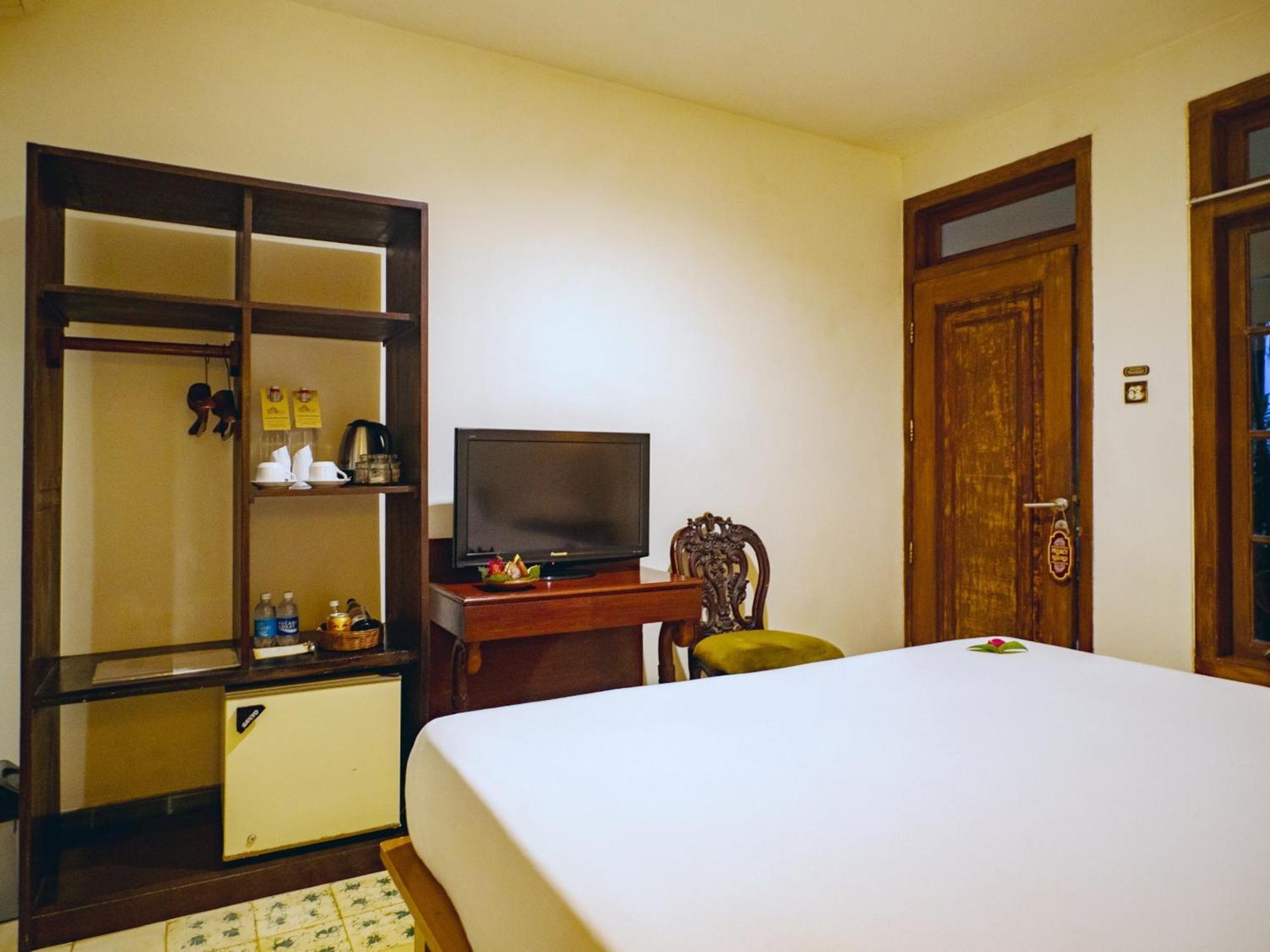 Hotel Tugu Blitar Exteriér fotografie