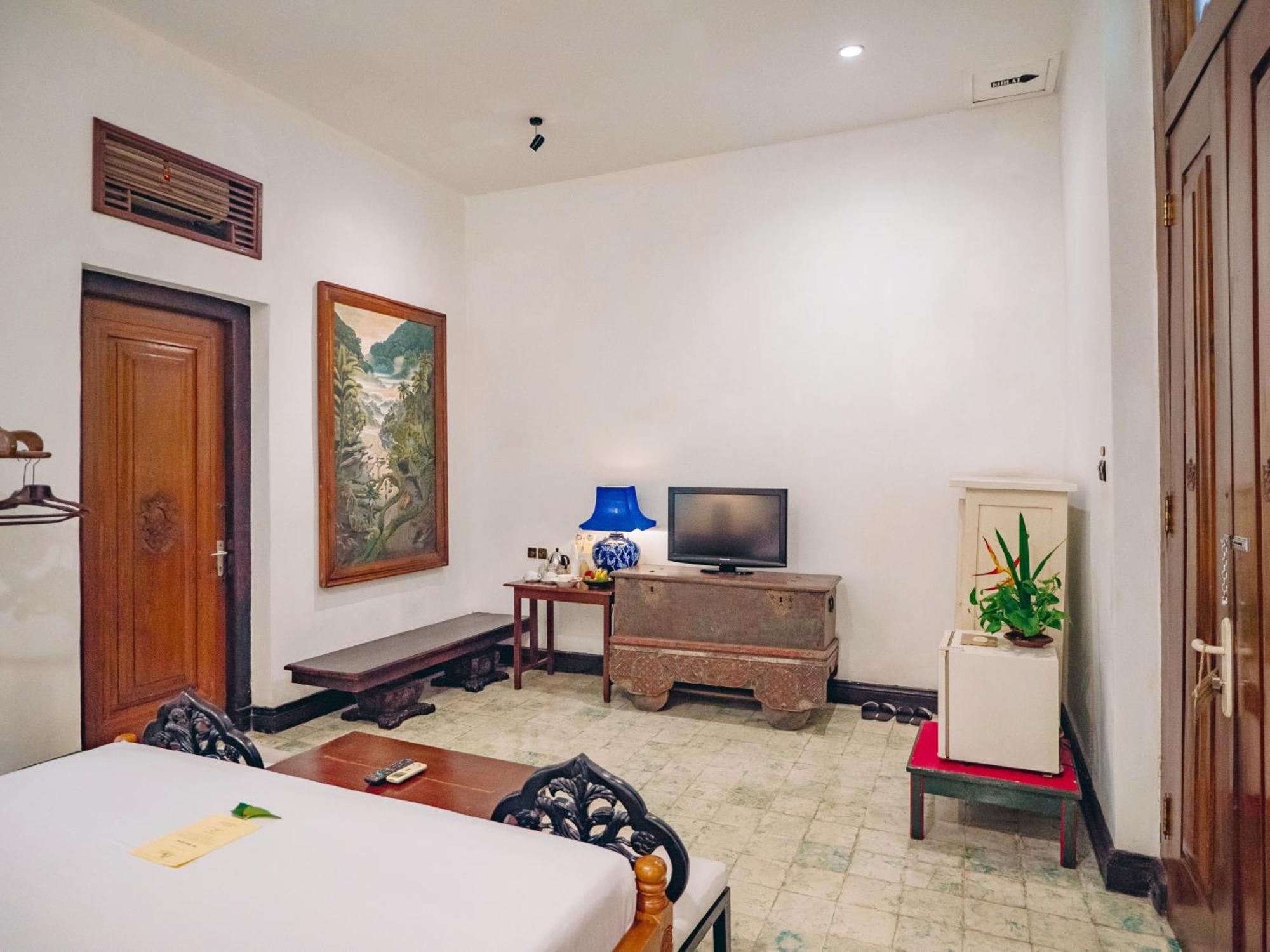 Hotel Tugu Blitar Exteriér fotografie