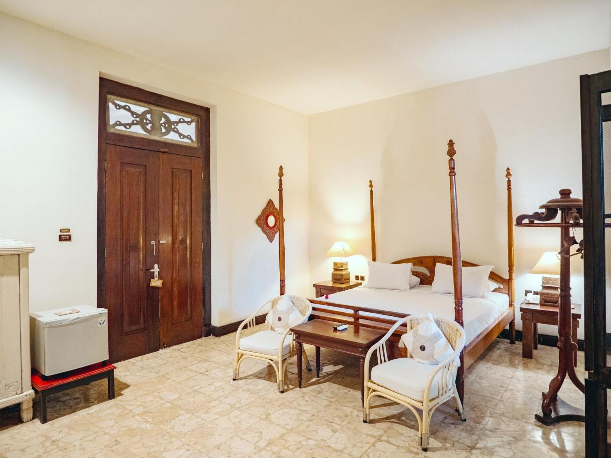 Hotel Tugu Blitar Exteriér fotografie