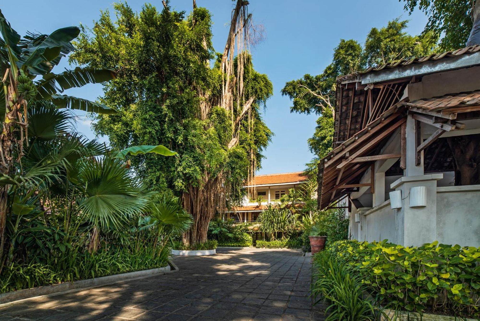 Hotel Tugu Blitar Exteriér fotografie